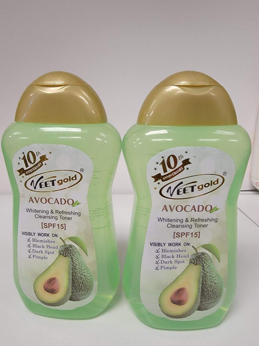 Veetgold avocado whitening & refreshing cleaning toner spf15